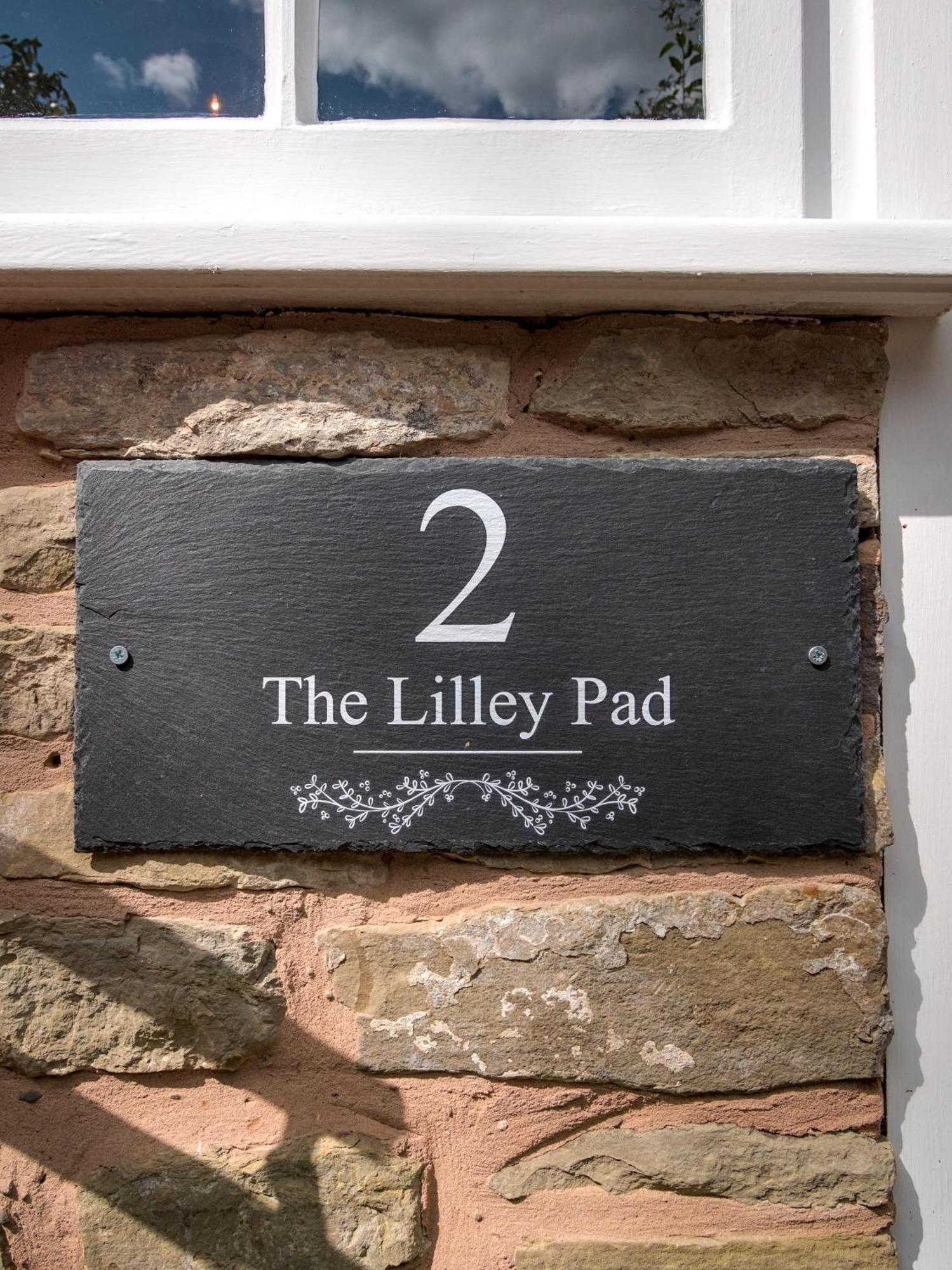 The Lilley Pad In Cosy, Central, Perfect For Couples, Netflix & Parking Permit